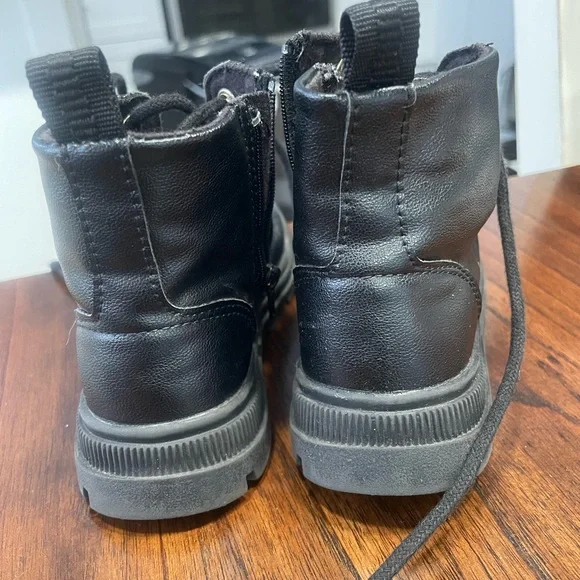 Zara toddler lace up bootie - Picture 2 of 5